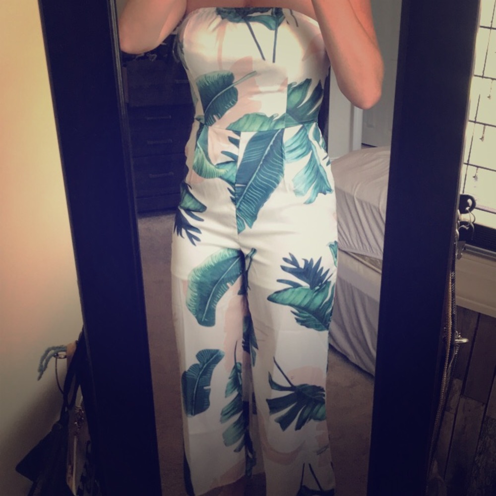 One piece! Strapless and Capri